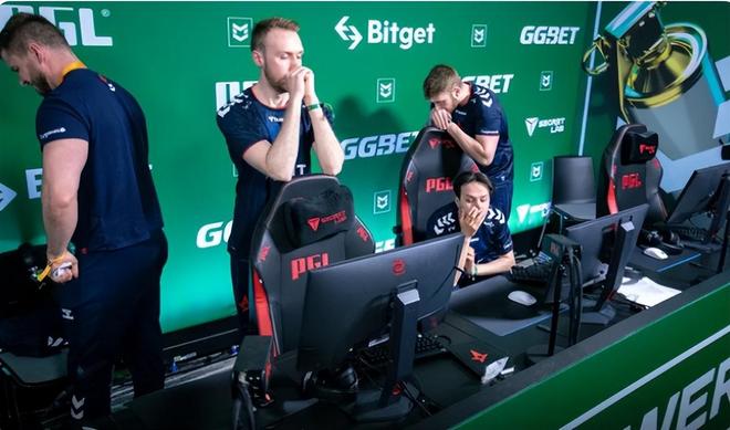 杯赛场上逐 杯赛场上逐