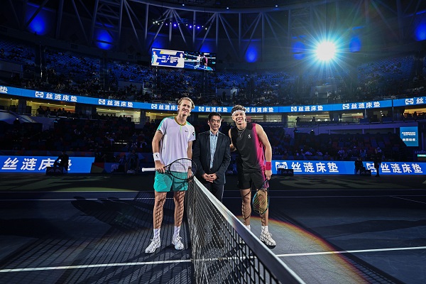 场精彩的视 场精彩的视