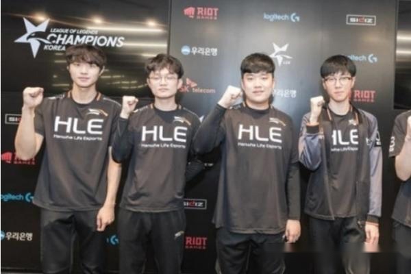 他的续约问 他的续约问