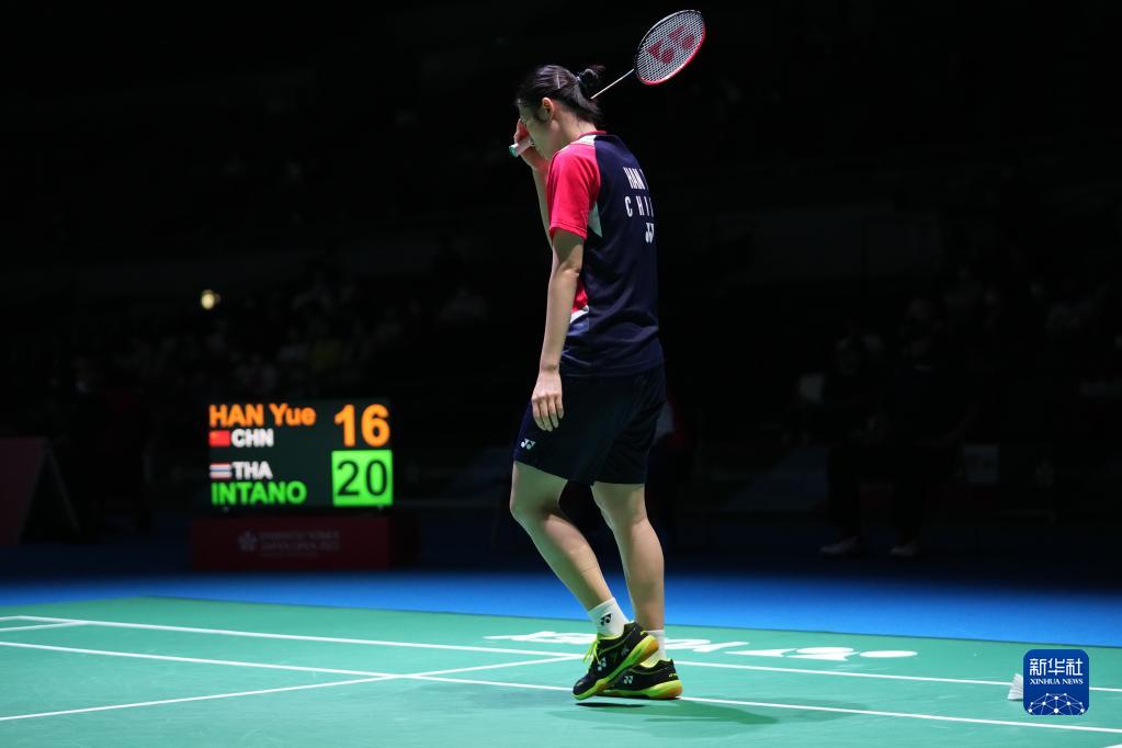 从更衣室的 从更衣室的